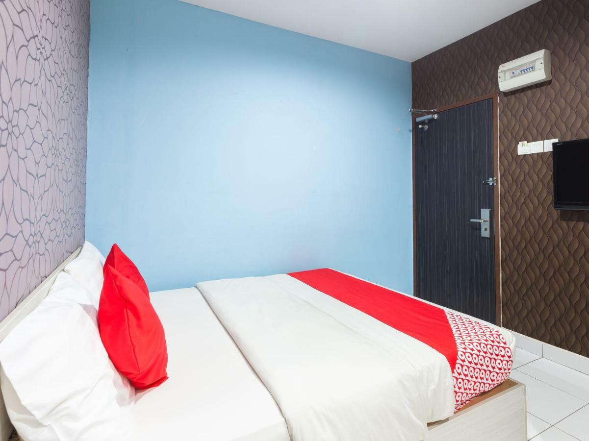 Super Oyo 1163 Hotel Pulai Ипох Экстерьер фото