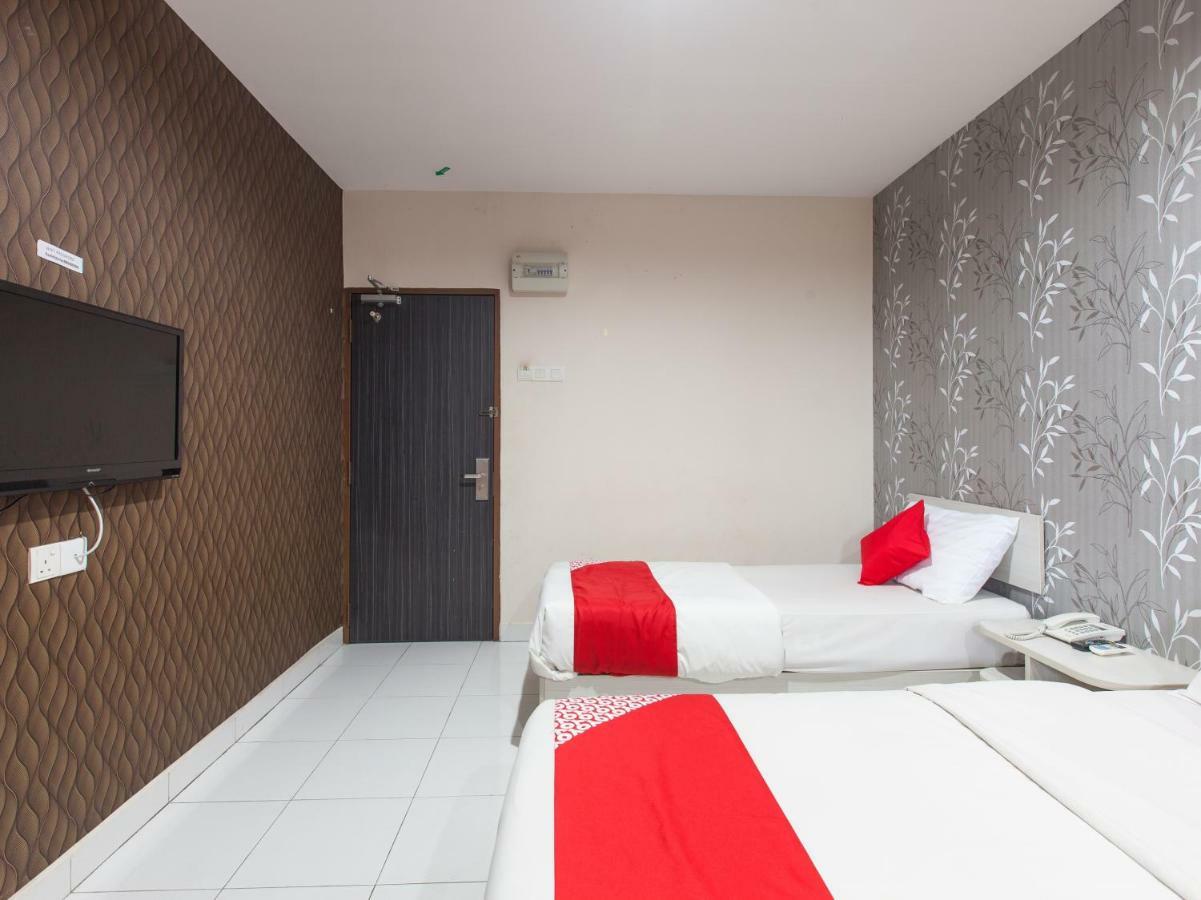 Super Oyo 1163 Hotel Pulai Ипох Экстерьер фото