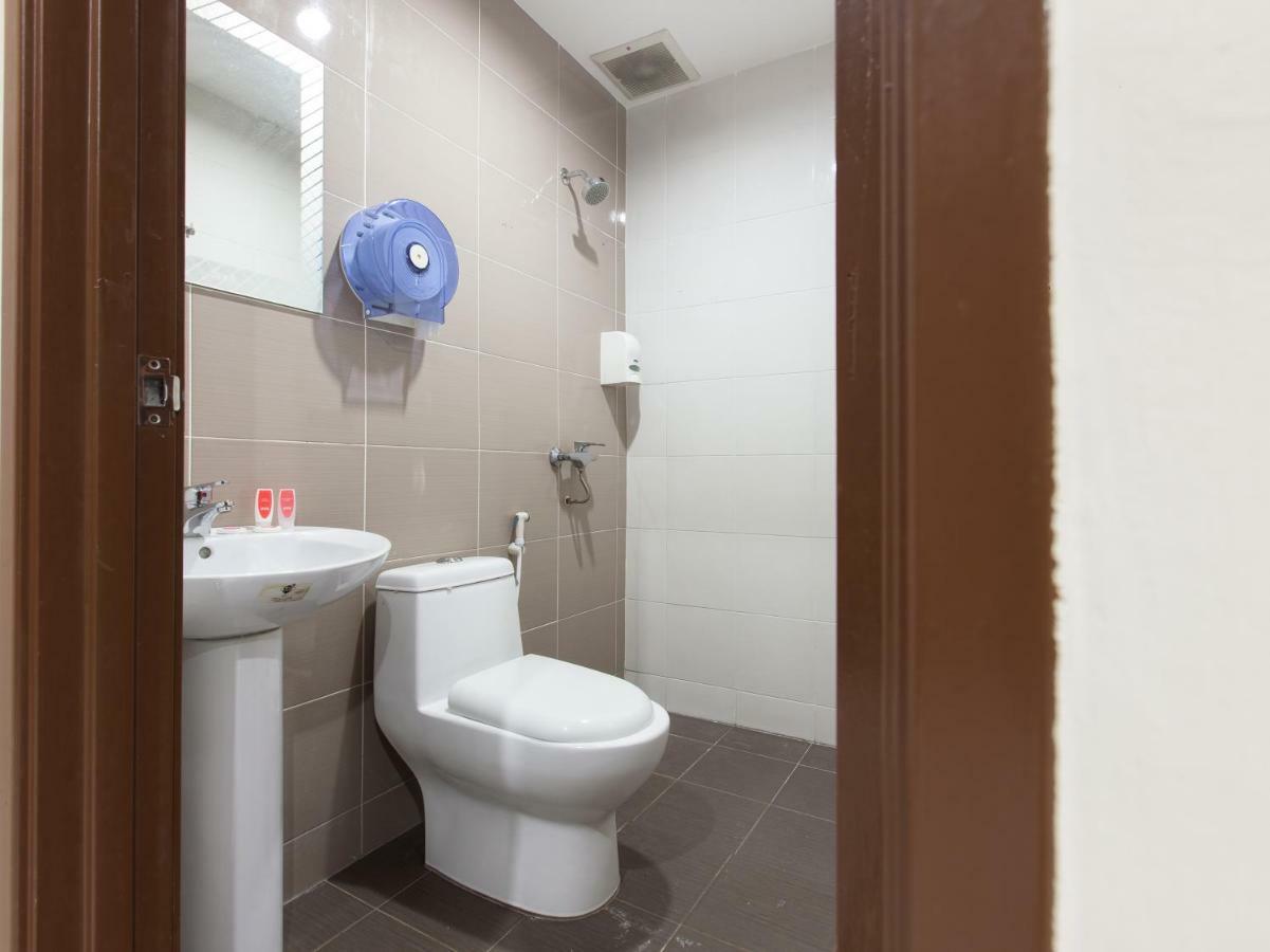 Super Oyo 1163 Hotel Pulai Ипох Экстерьер фото