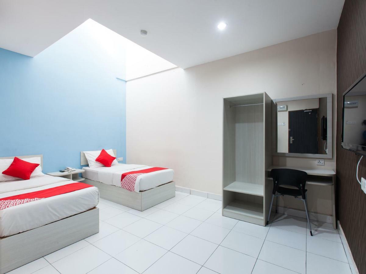 Super Oyo 1163 Hotel Pulai Ипох Экстерьер фото